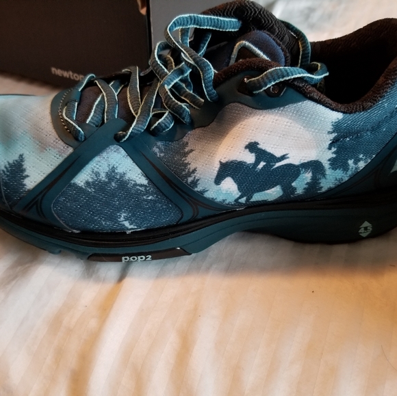 Newton Running Sneakers - Picture 5 of 8